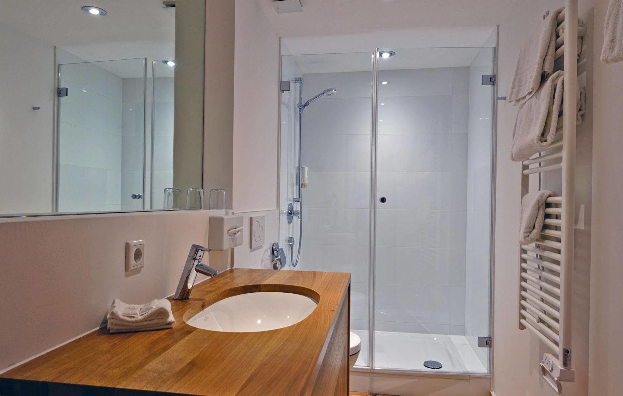 Seehotel Waltershof Rotta Екстериор снимка