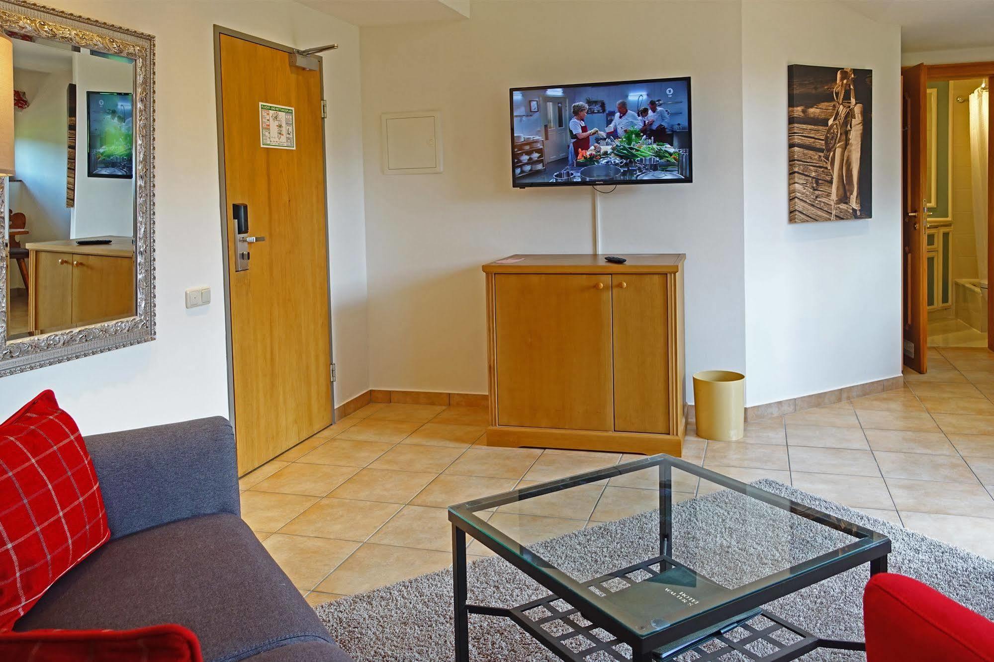 Seehotel Waltershof Rotta Екстериор снимка
